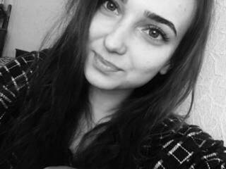 कामुक वीडियो चैट miroslava20