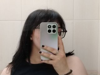 कामुक वीडियो चैट miss-kapriz-love