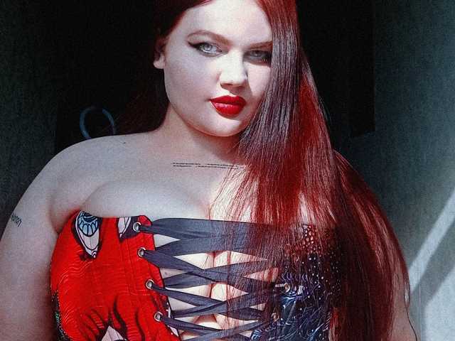 प्रोफ़ाइल की तस्वीर miss-mayaqueen
