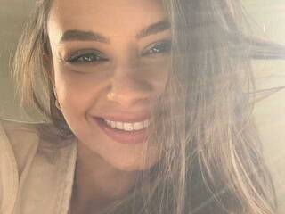 कामुक वीडियो चैट Miss-Medison