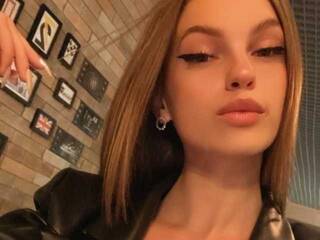 कामुक वीडियो चैट MissSofiyka