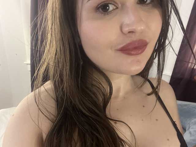 प्रोफ़ाइल की तस्वीर mistressNextDoor