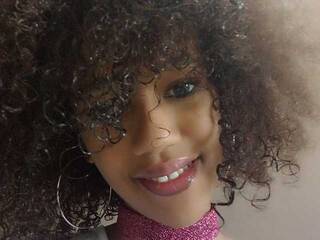 कामुक वीडियो चैट MoanaFrenchy