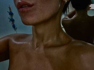 कामुक वीडियो चैट MODELMALI