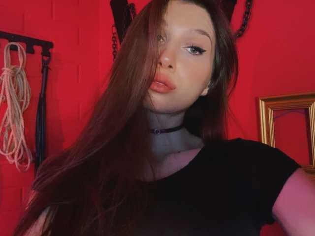 प्रोफ़ाइल की तस्वीर CarolineM