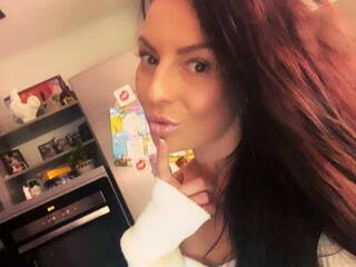 कामुक वीडियो चैट MonicaGucci