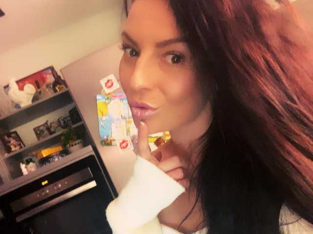 प्रोफ़ाइल की तस्वीर MonicaGucci