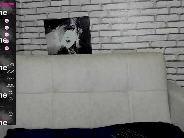 प्रसारण स्क्रीनशॉट MonicaGucci