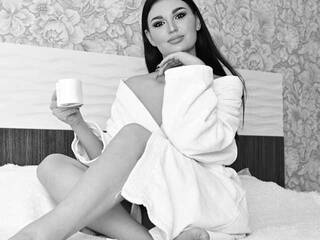 कामुक वीडियो चैट Monika-Doll