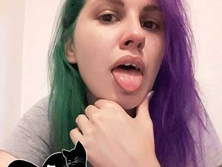 कामुक वीडियो चैट MonikaGrays