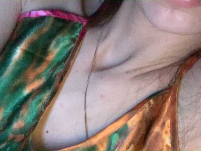 तस्वीरें MonikaNiks Hey guys!:) Goal- #Dance #hot #pvt #c2c #fetish #feet #roleplay Tip to add at friendlist and for requests!