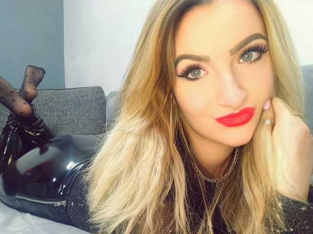 प्रोफ़ाइल की तस्वीर monikanylon
