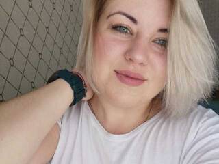 कामुक वीडियो चैट MotherPimpO