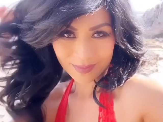 प्रोफ़ाइल की तस्वीर MsSexySaigon