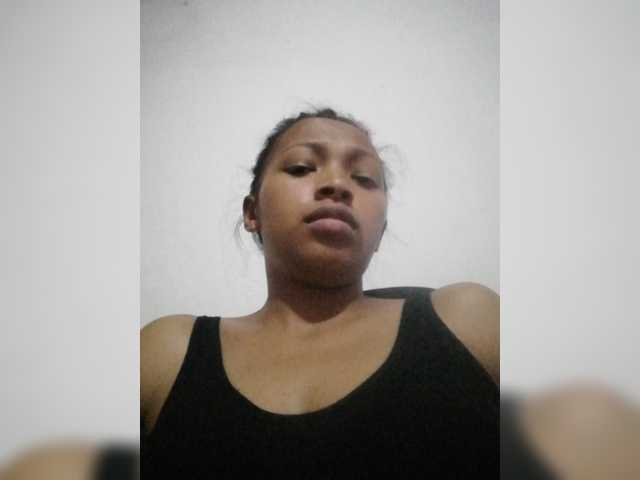 प्रसारण स्क्रीनशॉट Myahkittie