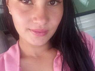 कामुक वीडियो चैट MyluNaughty