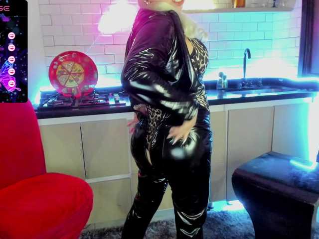 तस्वीरें Myrnasexxx Lets fun together #milf #mature #lushcontrol #leather #mistress #sph #leather #mommy #humiliation #joi #findom
