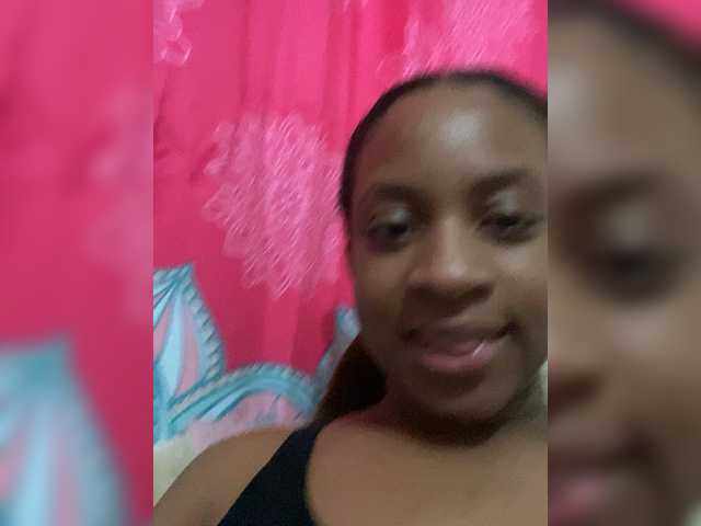 प्रसारण स्क्रीनशॉट NahomyHart