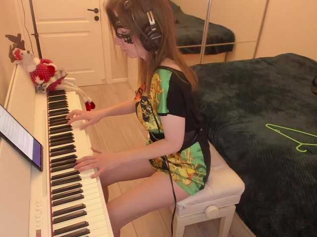 प्रसारण स्क्रीनशॉट PianoGirl