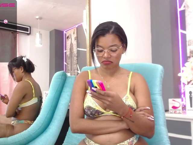 प्रसारण स्क्रीनशॉट NatashaTrish