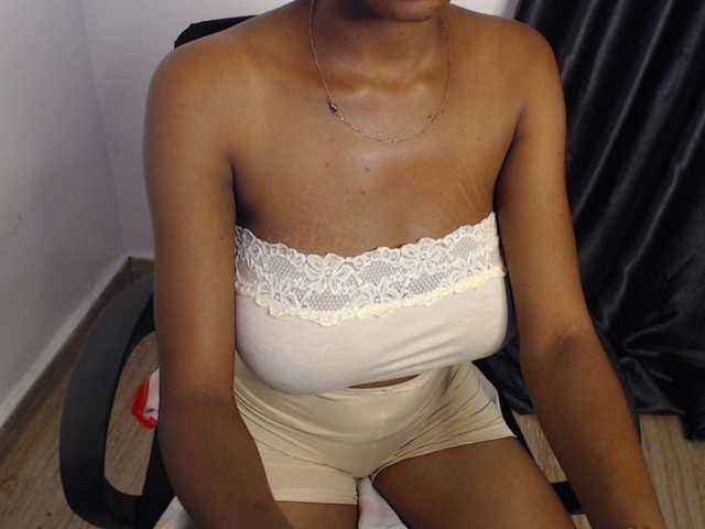 प्रसारण स्क्रीनशॉट Naughty-zoe