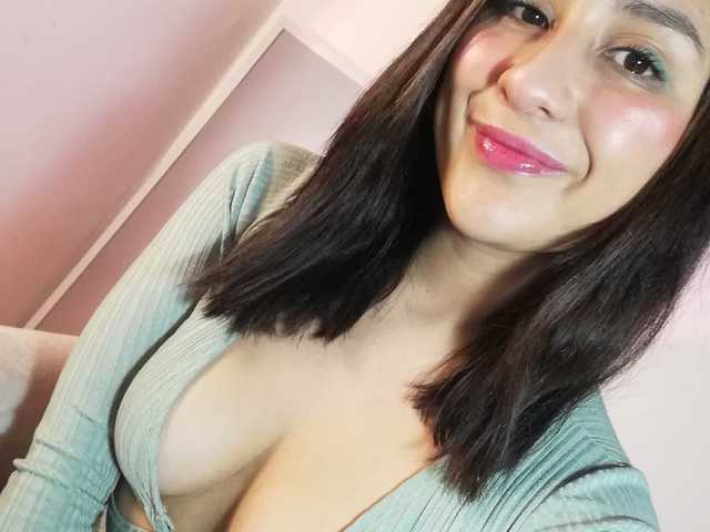 प्रोफ़ाइल की तस्वीर NaughtyPaulina