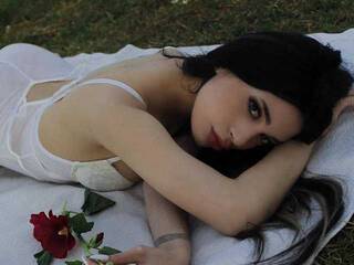 कामुक वीडियो चैट KiraCave