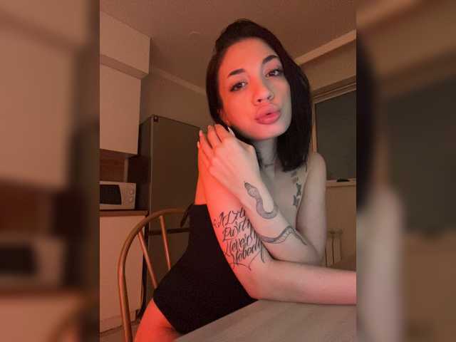 प्रसारण स्क्रीनशॉट KiraCave