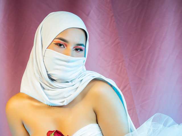 प्रोफ़ाइल की तस्वीर Nayla-samira