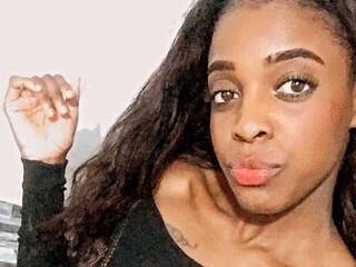 कामुक वीडियो चैट nichole-smhit