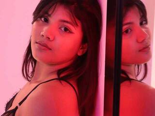 कामुक वीडियो चैट NicoleHills