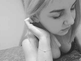 प्रोफ़ाइल की तस्वीर NicoletteBery
