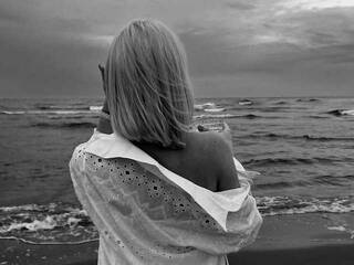 कामुक वीडियो चैट NIKI29000