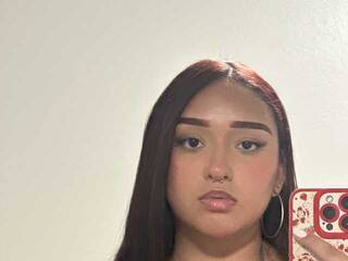 कामुक वीडियो चैट nikkigg003