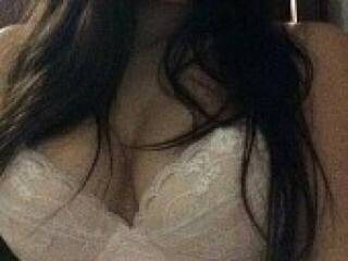 कामुक वीडियो चैट nikkimend