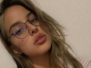 कामुक वीडियो चैट NikolleWinner