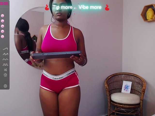 तस्वीरें NoaAdams Let our bodies vibrate tonight!!⭐LUSH ON⭐ are you ready to be the owner of my most delicious orgasm? ♥ then make me moan your name and play until cum!!! ♥