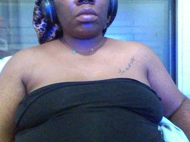 प्रसारण स्क्रीनशॉट NYRIELLE