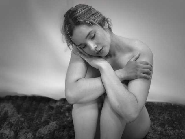 प्रोफ़ाइल की तस्वीर OliviaFox