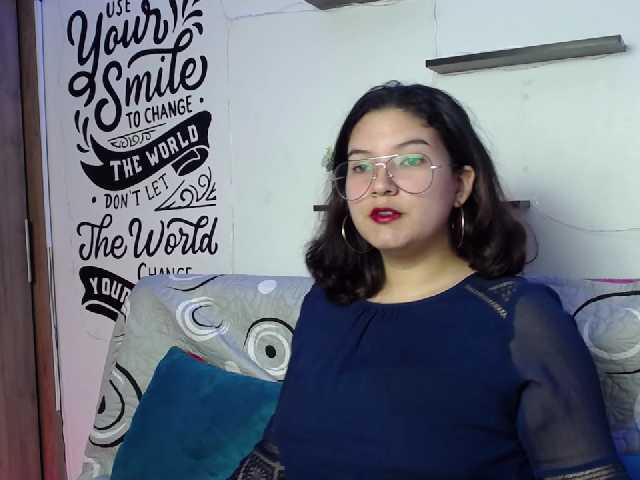 प्रसारण स्क्रीनशॉट OliviaHill