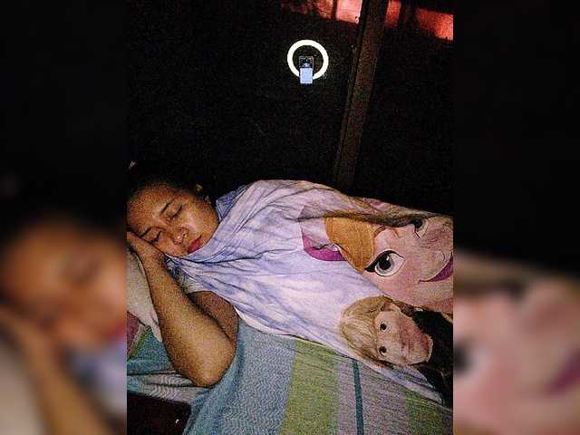प्रसारण स्क्रीनशॉट OliviaSnow24