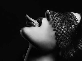 कामुक वीडियो चैट penni20