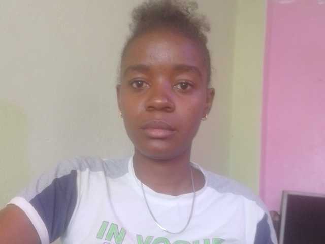 प्रोफ़ाइल की तस्वीर Petite-200