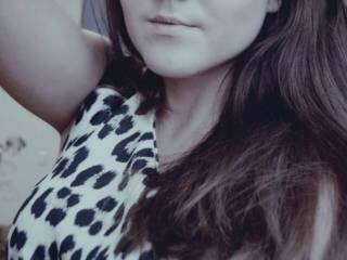 कामुक वीडियो चैट pisyakira1