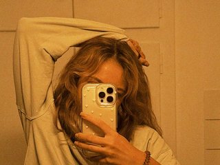 कामुक वीडियो चैट poppysweety122