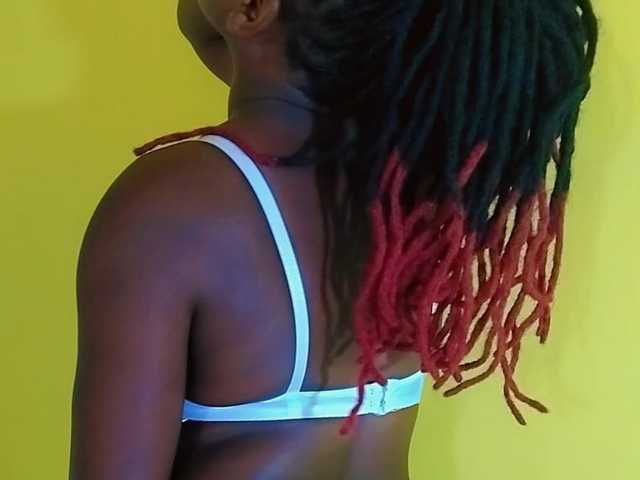 प्रोफ़ाइल की तस्वीर Prettiemee
