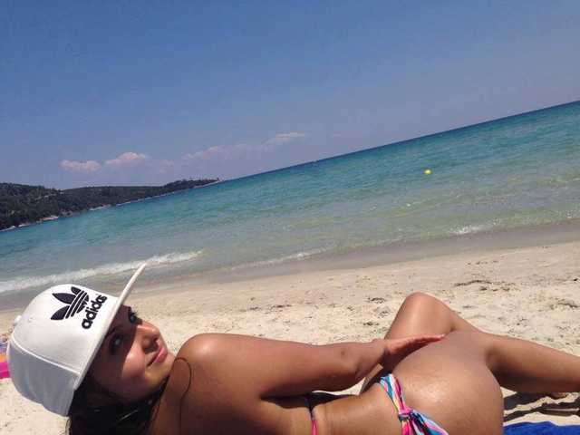 प्रोफ़ाइल की तस्वीर PriYaAddison