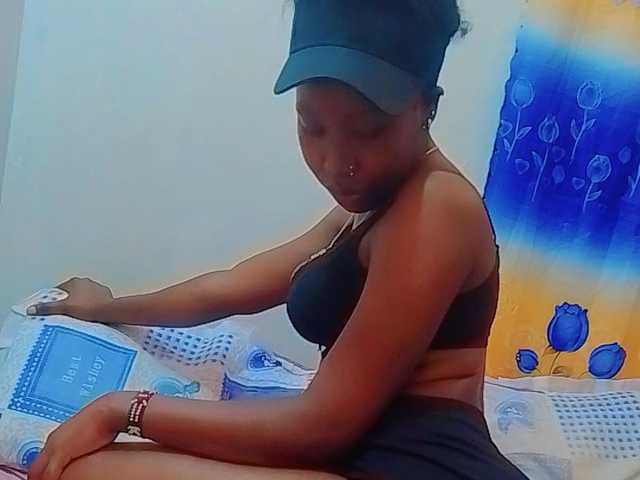 प्रोफ़ाइल की तस्वीर Proudforyou