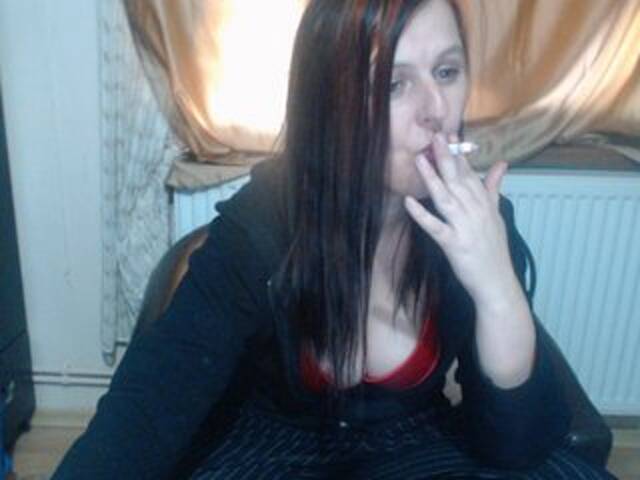 प्रसारण स्क्रीनशॉट PureJulie