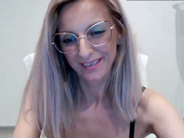 तस्वीरें RachellaFox Sexy blondie - glasses - dildo shows - great natural body,) For 500 i show you my naked body [none]
